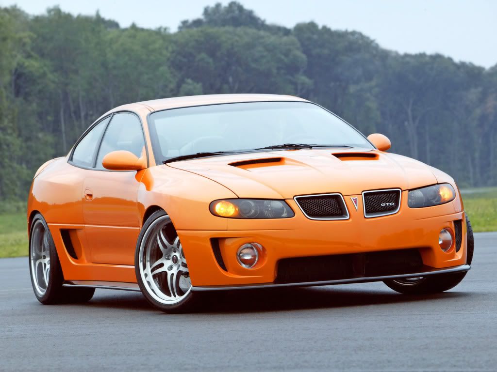 holdenmonaro.jpg