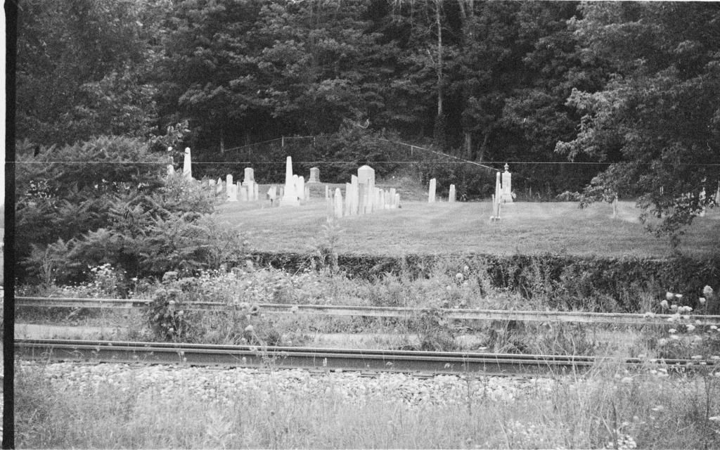  photo graveyard-blur_zps0da9d315.jpg