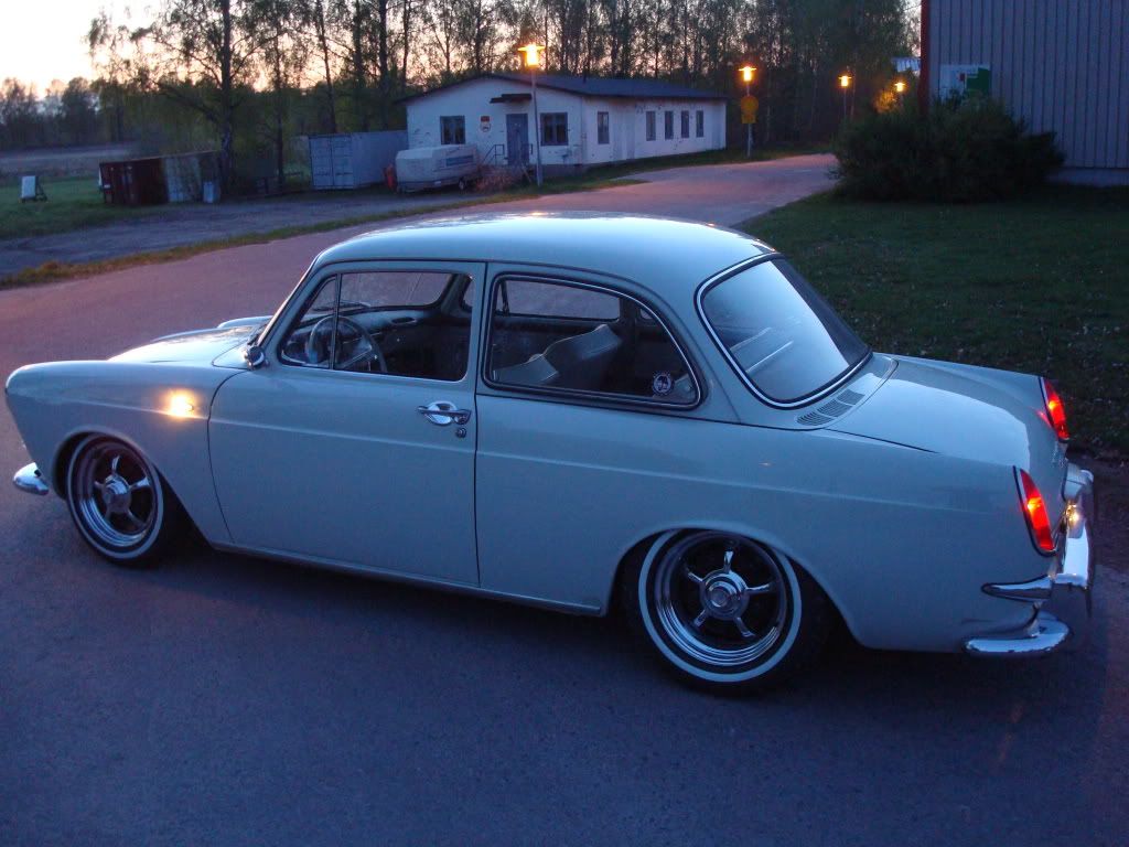 http://i1101.photobucket.com/albums/g427/Andreas_Johansson/Notchback/DSC04006.jpg
