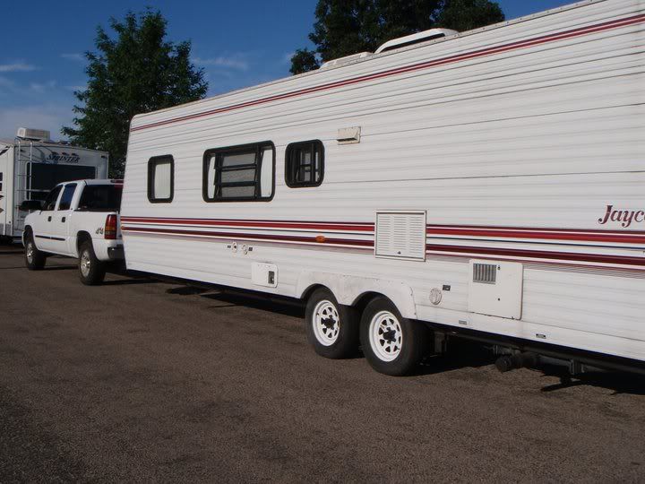 Half Ton Pulling 30' Camper Trailers, Hitches, & Towing