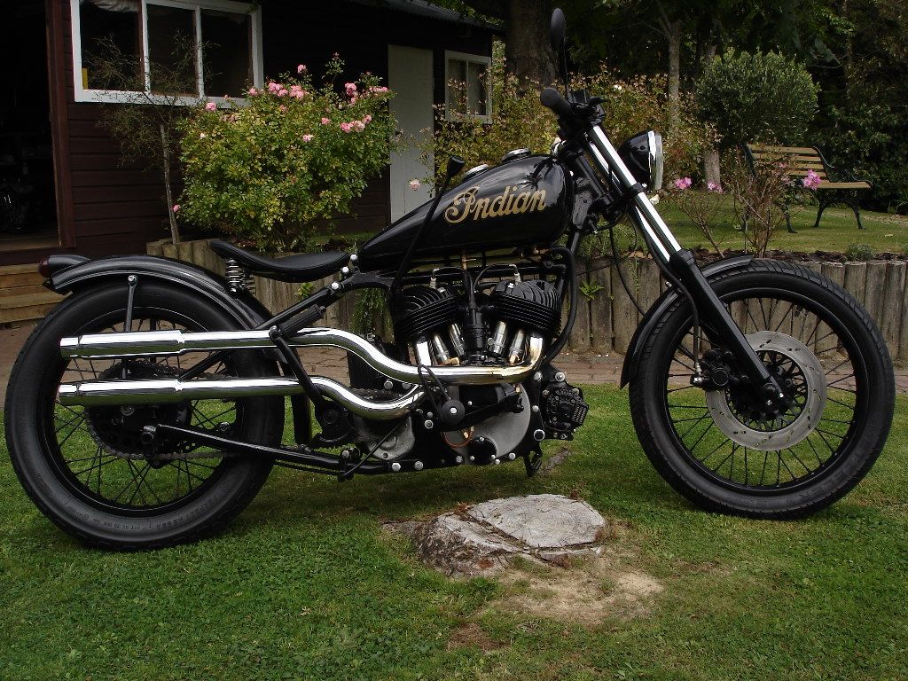 Classic_Indian_Motorcycle_7.jpg