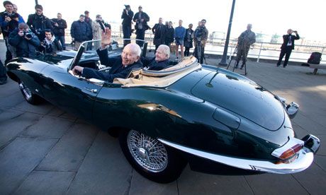 Jaguar-E-Type-turns-50-007.jpg