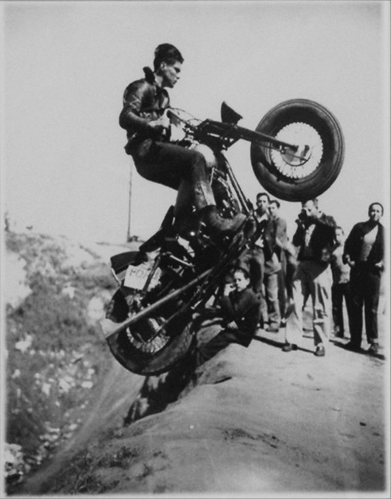 moto-jump.jpg