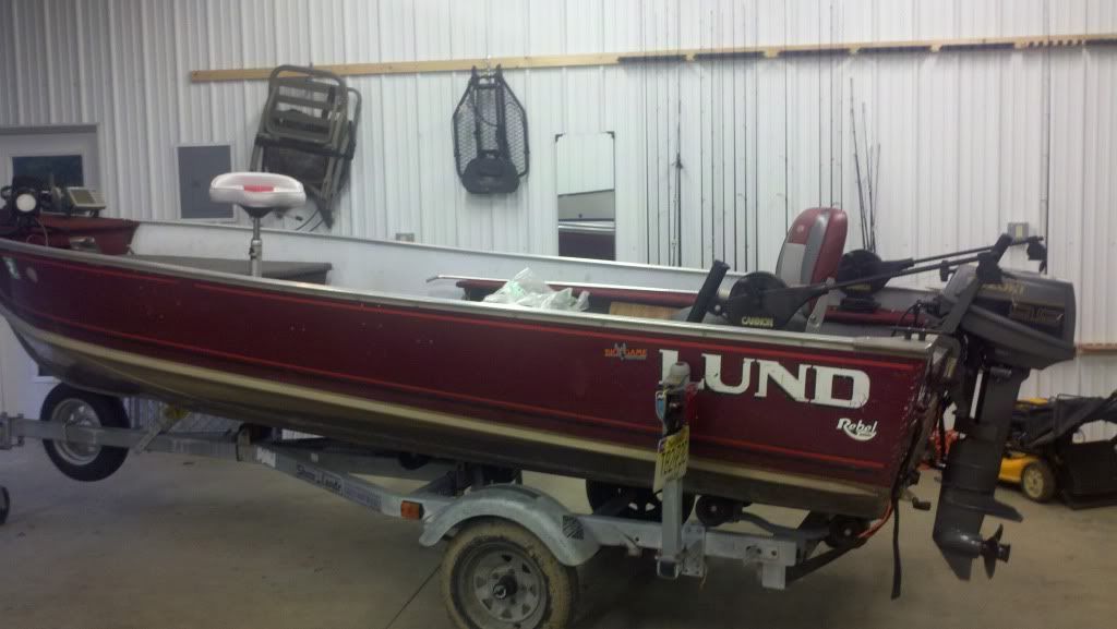 Boat For Sale 16 foot Lund with electric start 9.9hp motor New