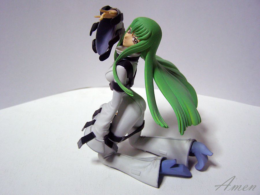 http://i1101.photobucket.com/albums/g438/yoriel777/Figuras/04.jpg